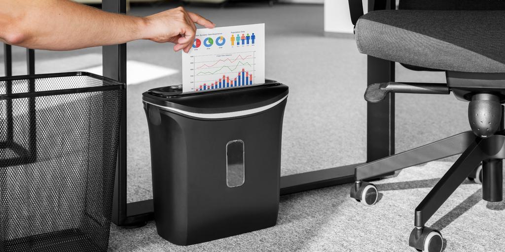 Strong and efficient 12l paper document shredder