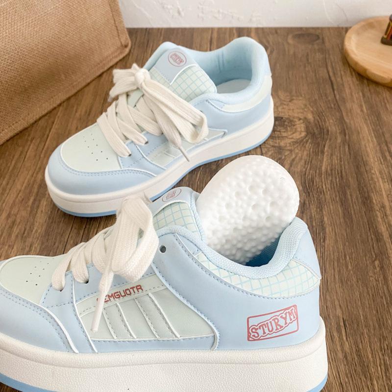 Couple shoes large size 414243 white shoes women's shoes bread shoes 2025 spring new leather versatile board shoes generation
