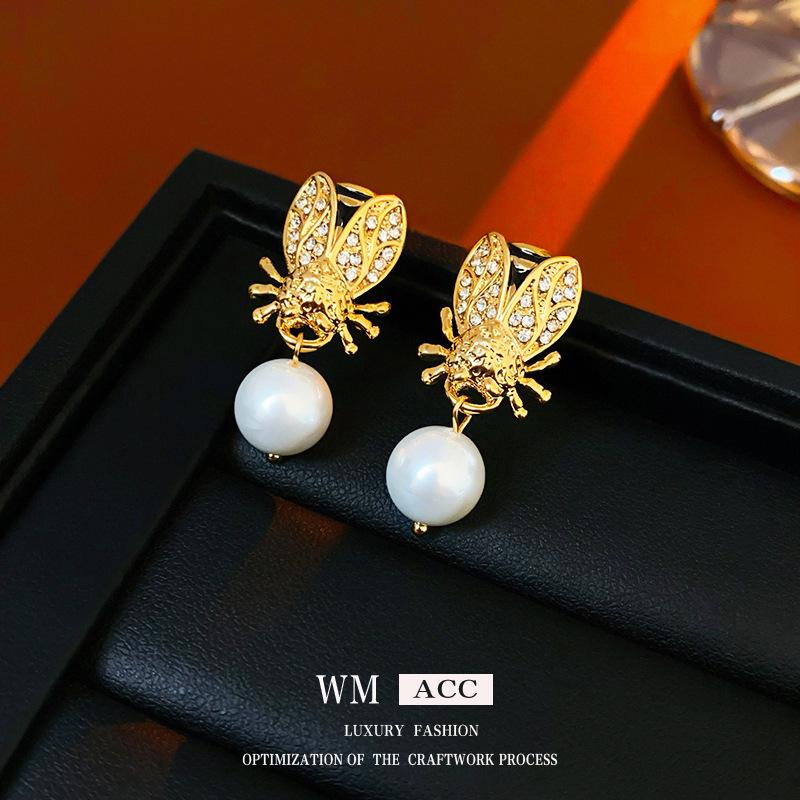 Vintage Silver Pearl Stud Earrings - Elegant Light Luxury Court Style