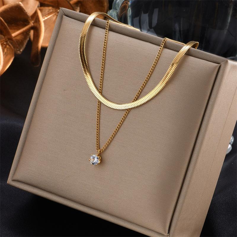 Asymmetrical Heart Pearl Pendant Layered Chain Necklace Multi Strand Design Fashion Accessory Luxury