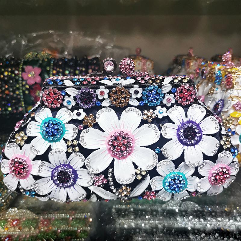 WHTUOHENG Diamond 3D Daisy Floral Women Purple/Blue Clutches Luxury Lady Crystal Handbags Fashion Designer Female Minaudiere
