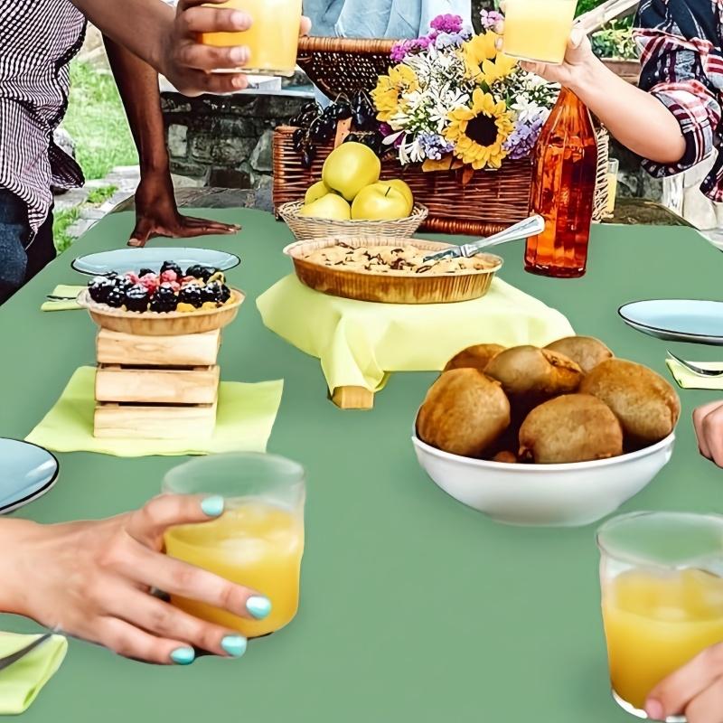 1/4Pcs solid color disposable plastic tablecloth, foldable, suitable for weddings, graduation ceremonies, and Christmas parties