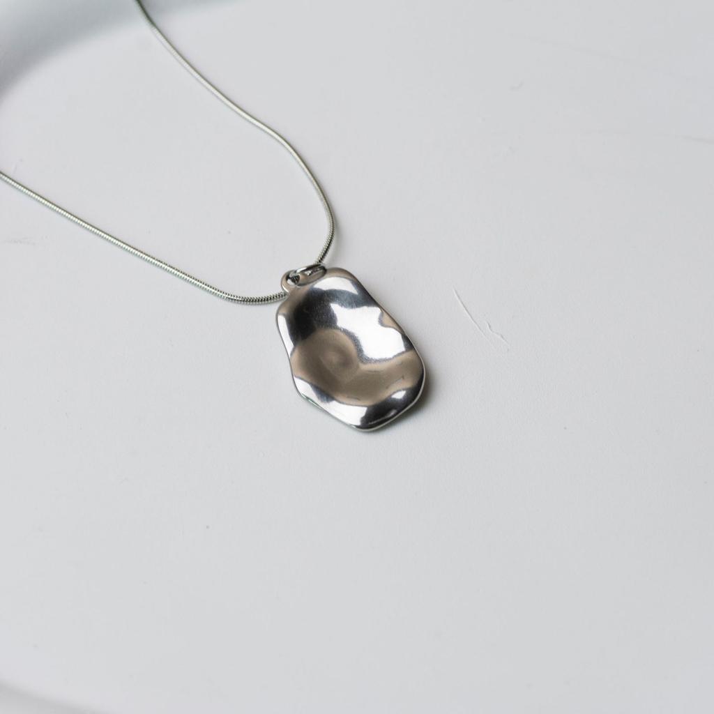 Simple Titanium Steel Necklace Women'S Light Luxury High-End Love Pendant Neck Chain Autumn And Winter Sweater Chain Minimalist Style