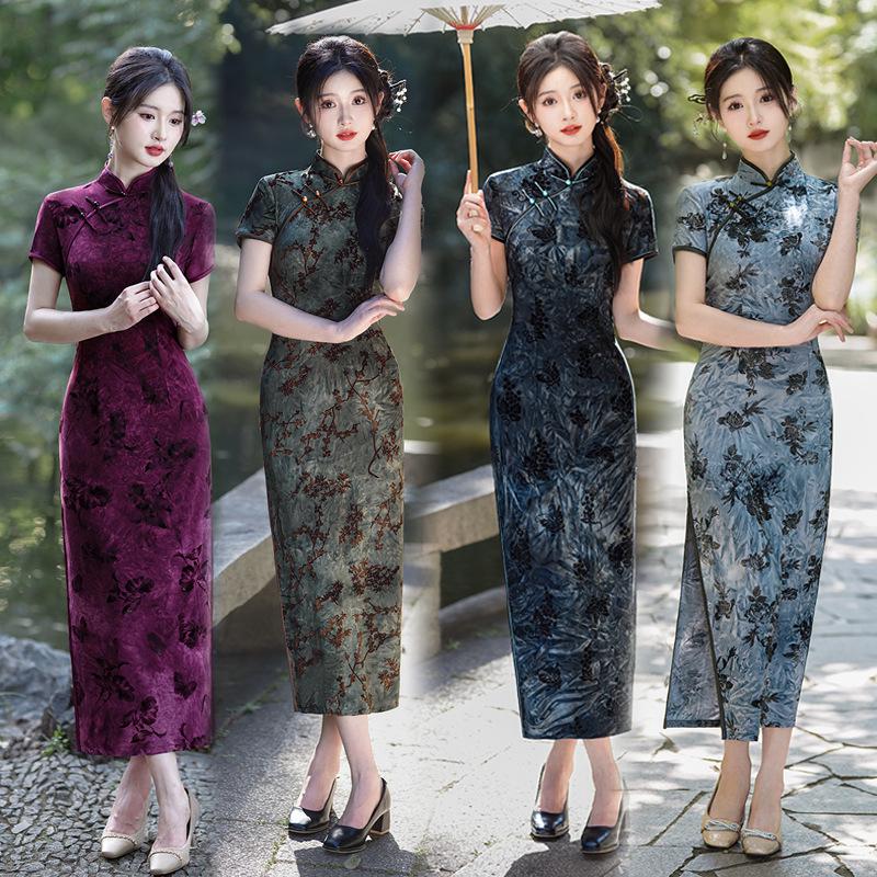 Guofeng 2026 Velvet Qipao: Plus Size Long Style for Weddings and Banquets