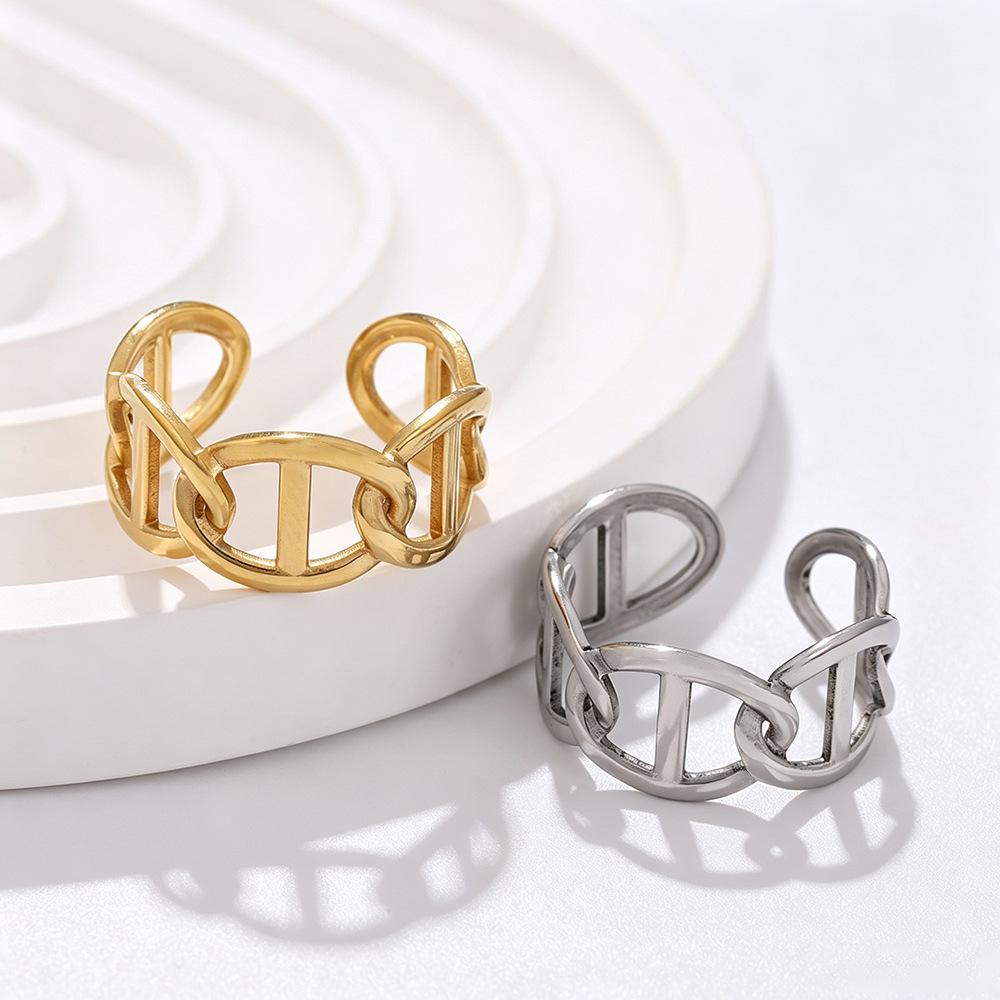 Elegant Adjustable Stainless Steel Women's Ring: Light Luxury Electroplated Design