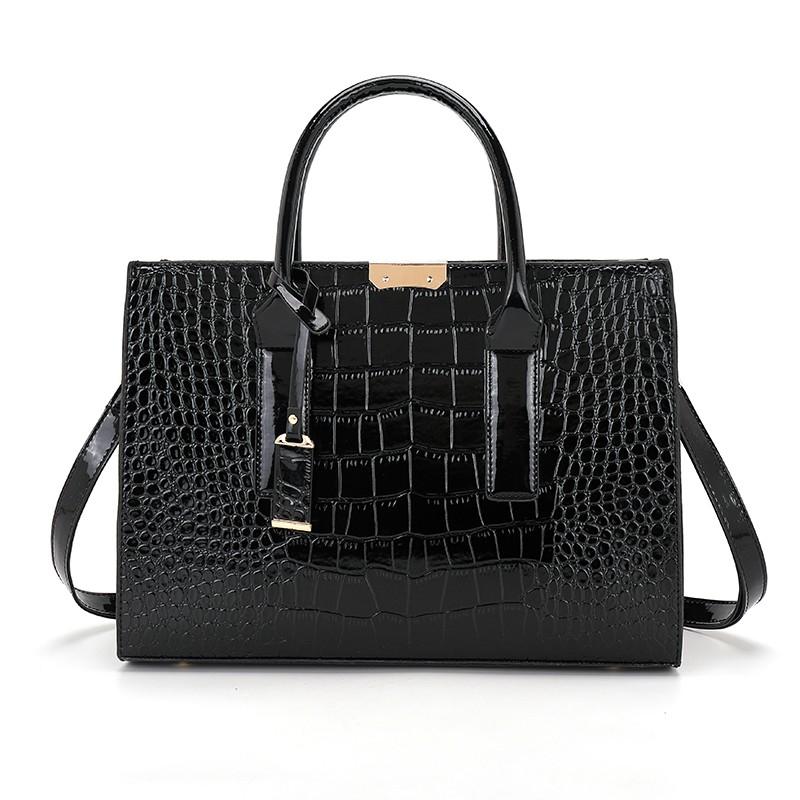 Luxury Crocodile Pattern Shoulder Crossbody Bag Women Large Capacity Handbag Tote Bag Fashionable Versatile Handbag for Work