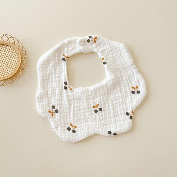 Luxury Baby 6-Ply Yorugose Flower Bib D 4-Piece Set, Flower D Set (Color Dot, Black Cherry, Heart Bear, Forest Bear), 1 Set