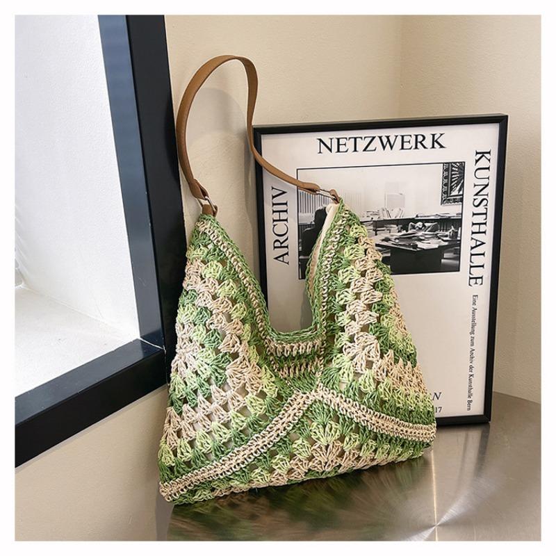 

New spring and summer large-capacity woven bag women s shoulder hollow straw bag vacation seaside sand зелёный
