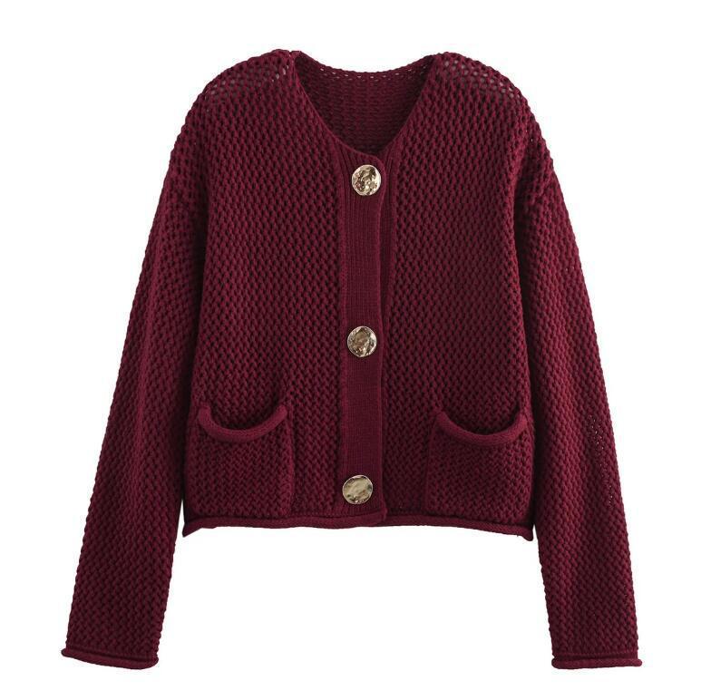 Women's 2024 European & American Knitted Sweater Jacket: 15 Colors, Autumn/Winter, Short Style with Large Pocket & Three Buttons