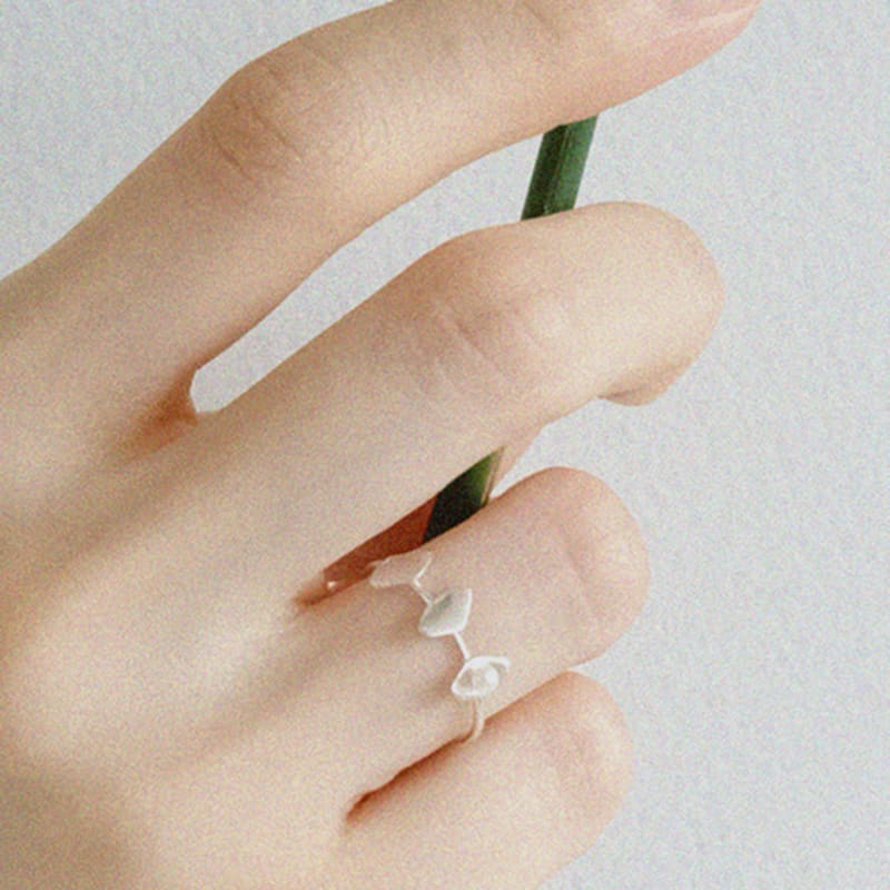Pinaf Pearl Leafs Ring