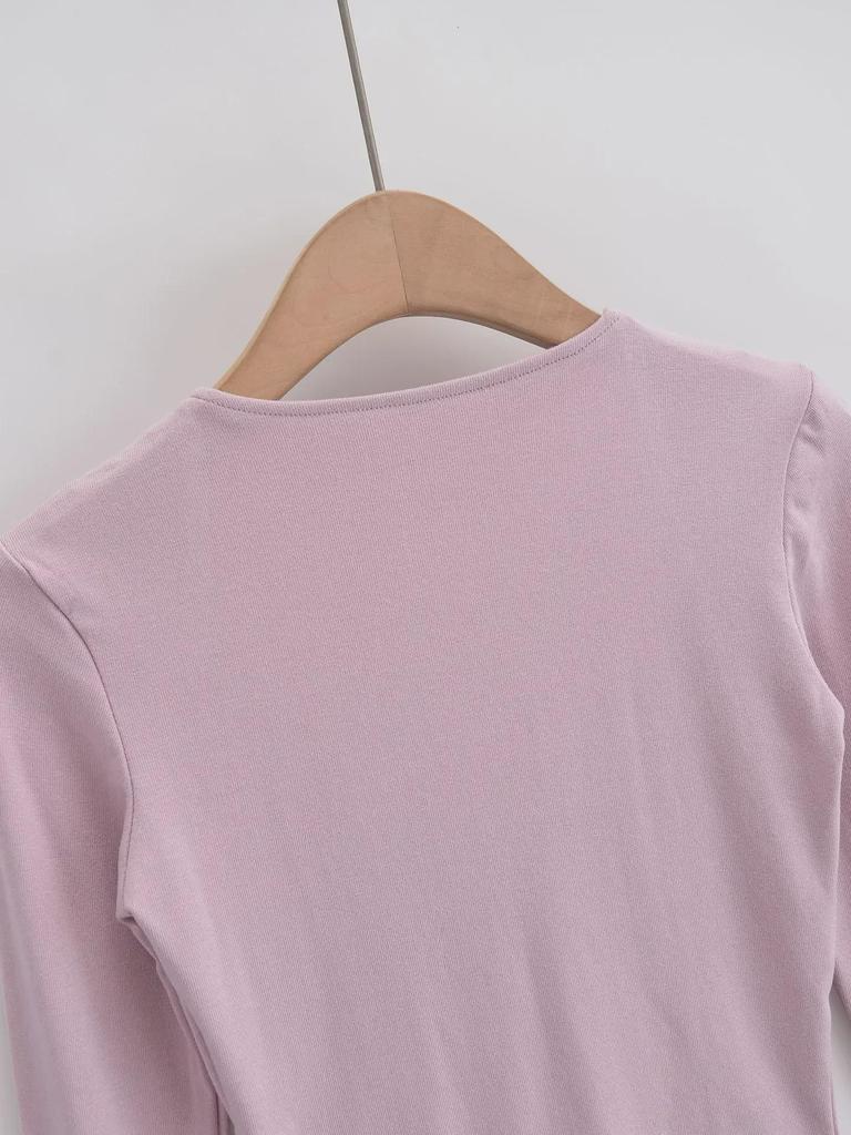 2023 Hot Girl Square Neck Metal Ring Hollow Long Sleeve Top - Sexy Clavicle Exposed Slim Fit Autumn Shirt with Flared Sleeves