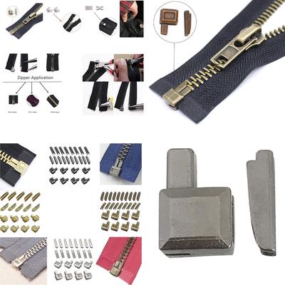 Metalen ritssluiting, schuifregelaar, insteekpin, licht