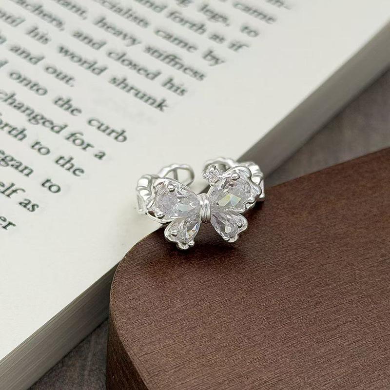 Yunjian Streamer Sweet Wind Niche Design Butterfly Flower Ring Female Enamel Hollow Stacked Ring Tide