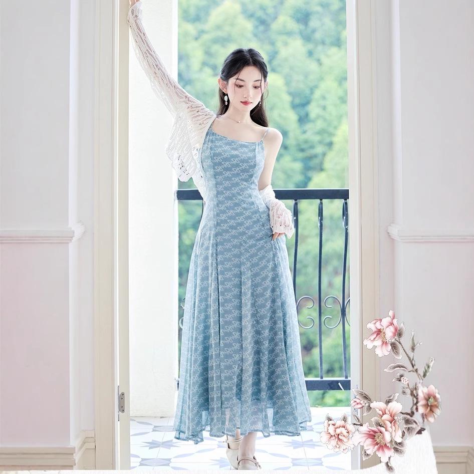 

2025 Fresh Blue Floral Spaghetti Strap Fishtail Long Beach Dress Small