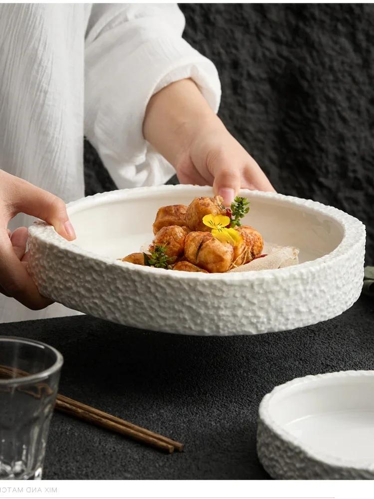 Special-shaped White Ceramic Plate Household Deep Soup Fruit Salad Cake Plate Kitchen Utensils