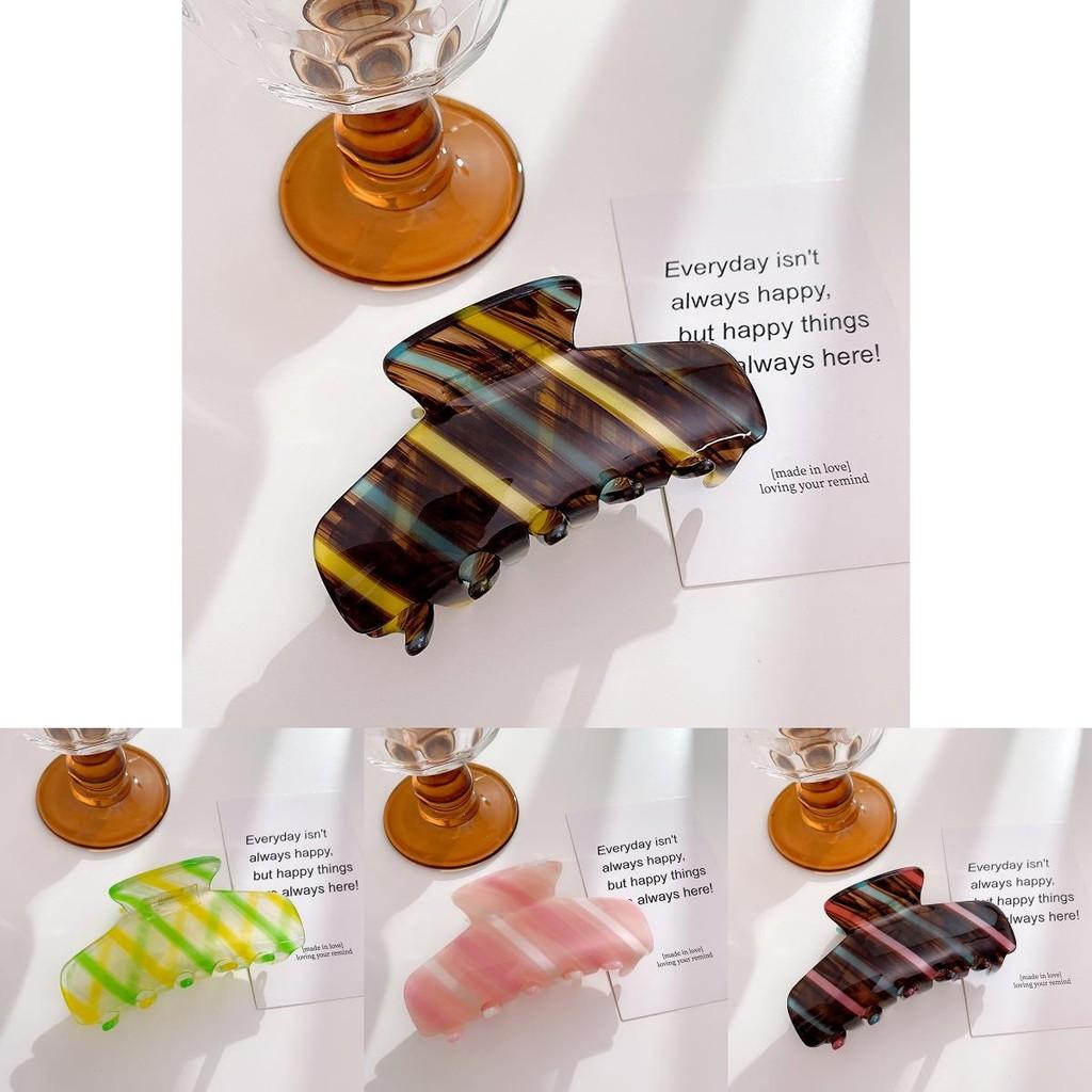 Stilvoller gestreifter Haarklammer-Clip aus Acetat für mühelose und schicke Frisuren für Frauen