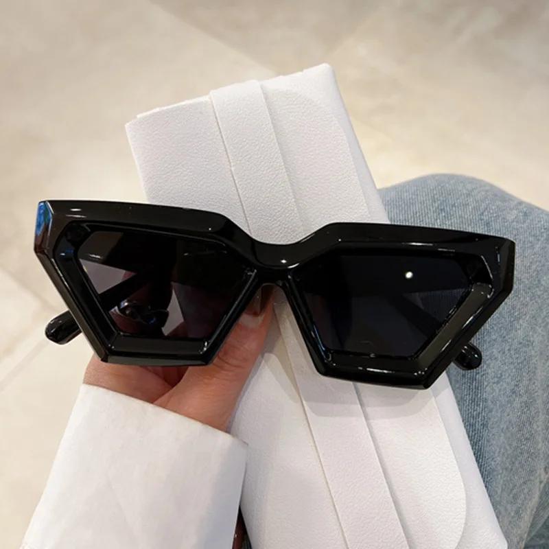 Triangle Cat Eye Irregular Sunglasses Luxury Brand Designer Women Sun Glasses Ladies Uv400 Shades Eyewear Goggles