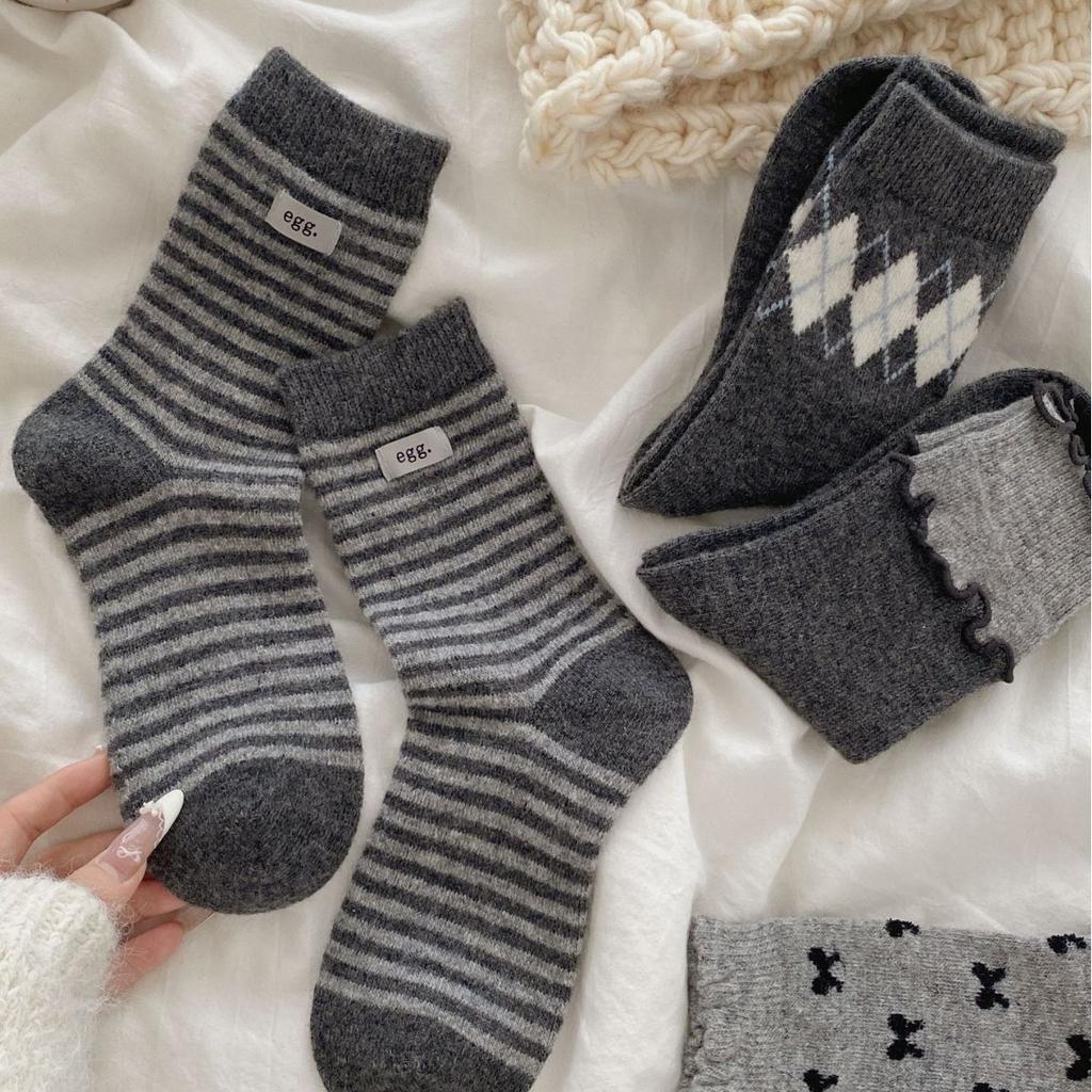 Thickened Warm Gray Bow Wool Socks Socks Korean Striped Egg Cloth Label Boneless Medium Tube Socks