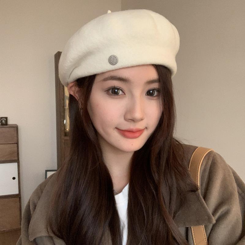 Autumn and winter beret small round label temperament wool hat female face small high quality elegant warm painter hat light luxury