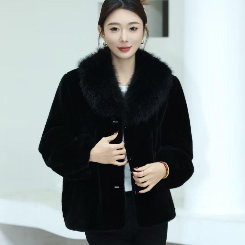 

Autumn and winter imitation gold mink fur coat fur integrated new fashion short imitation mink coat fur collar M 100-110
