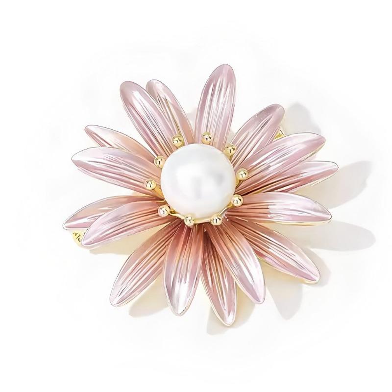 Pearl Flower Brooch, High-end Feminine Elegance, Luxurious and Exquisite Brooch
