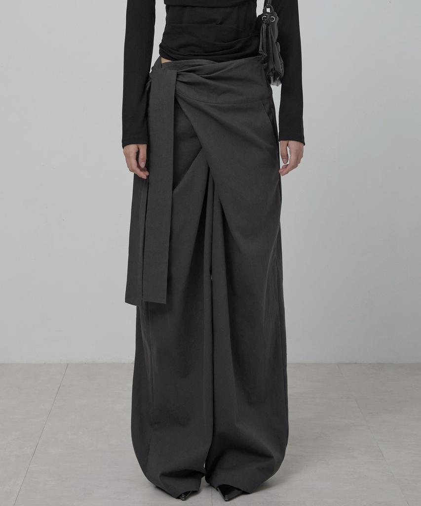 Peulleeoeob Layered Wrap Trousers (Fl-255_Charcoal)