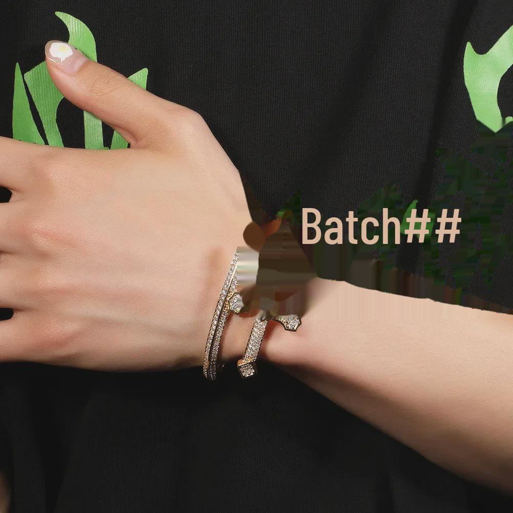 Trendiges europäisches und amerikanisches Zirkon-Armband mit Schwert der Gerechtigkeit