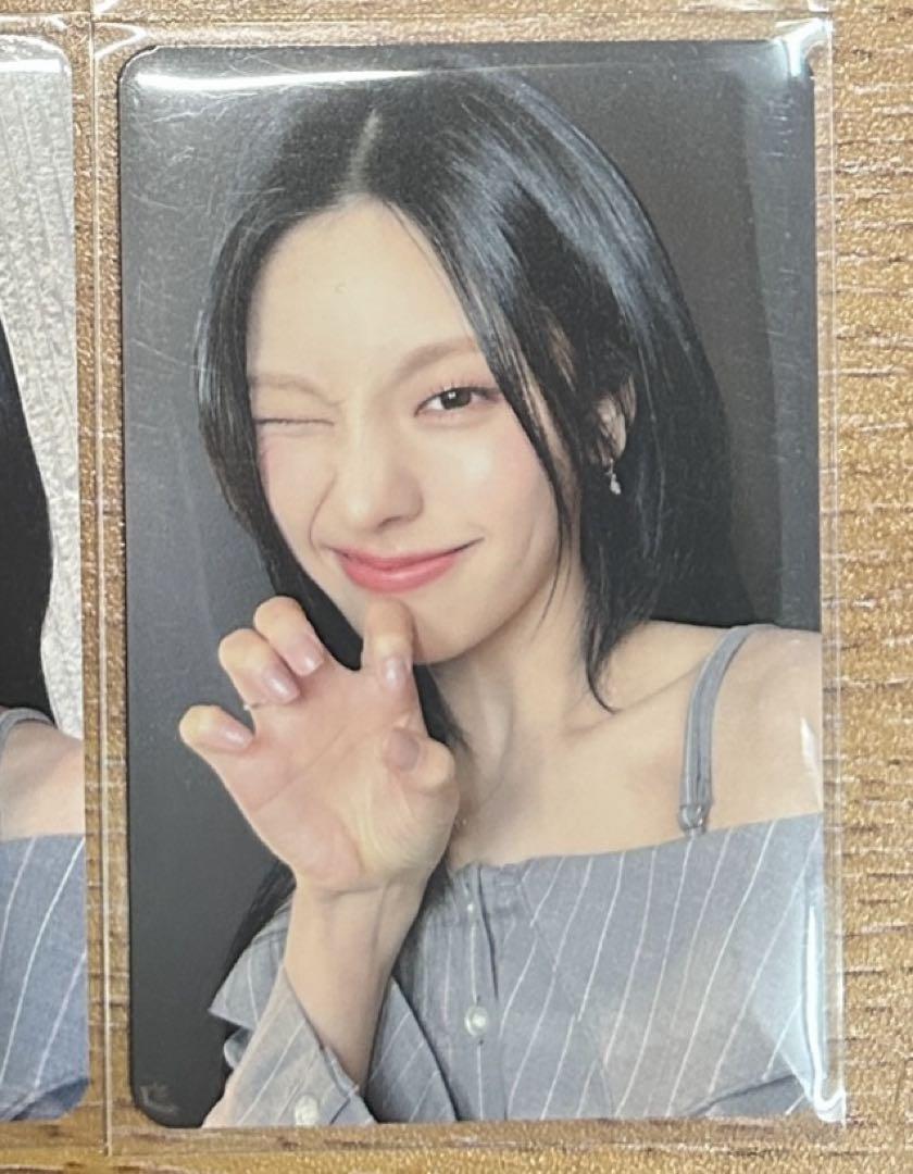 

[USED] ITZY Yeji Air Makestar Autograph Session Limited Trading Card B2