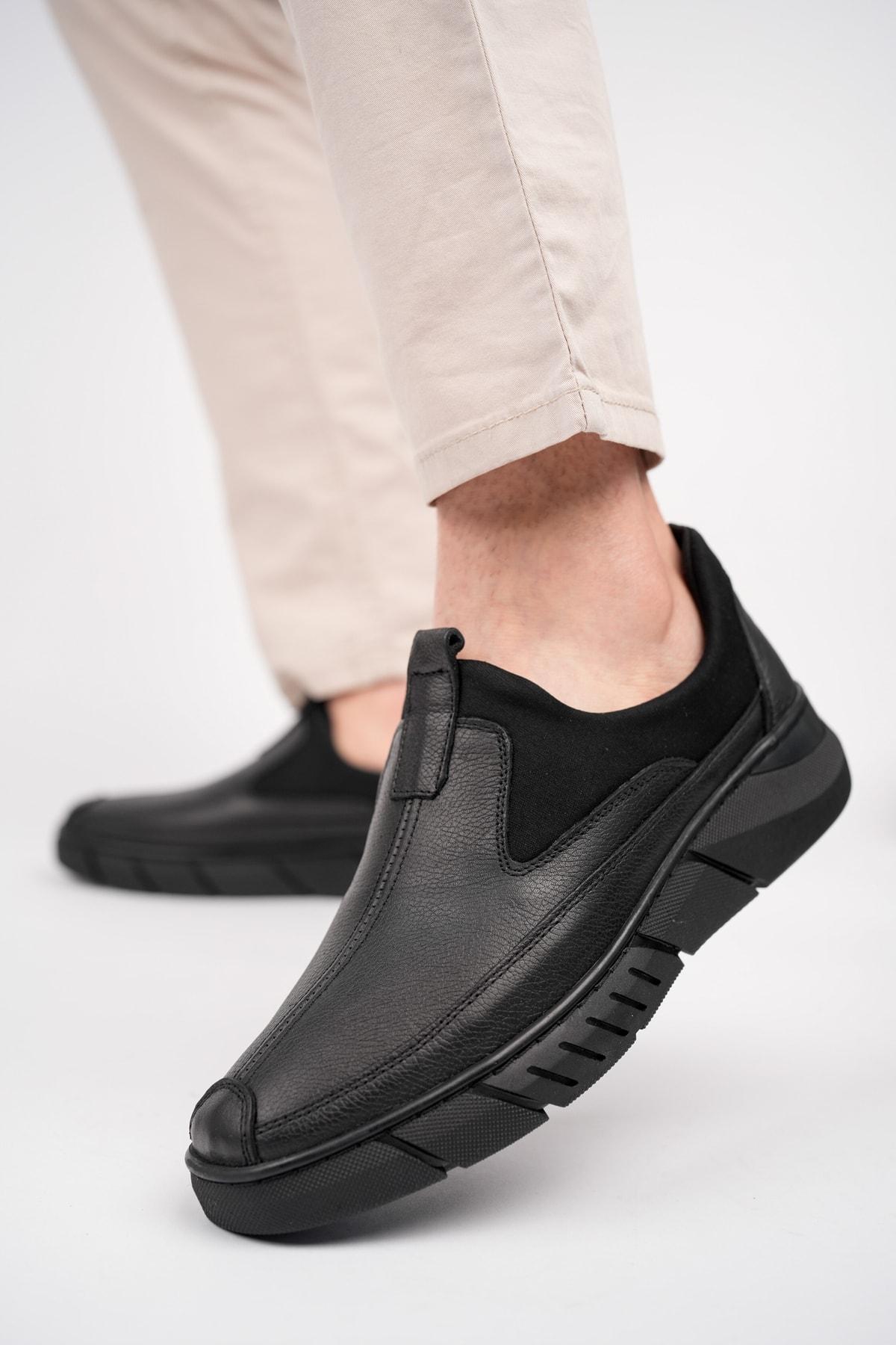 

Genuine Leather Men's Black Leather Casual Shoes