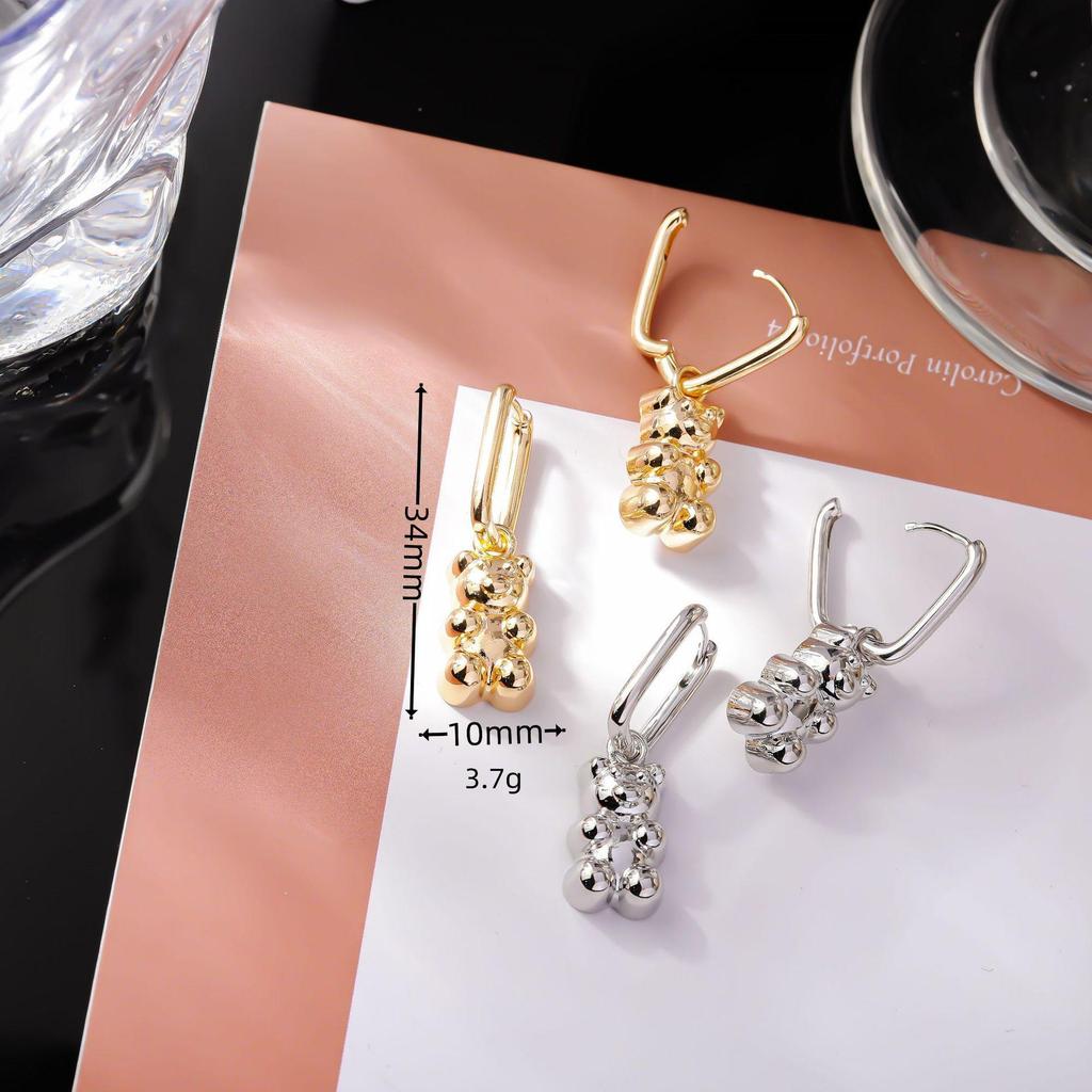 Japanese-Korean Metal Cartoon Bear Ear Cuff Earrings: Stylish, Trendy, and Unique Fashion Accessories