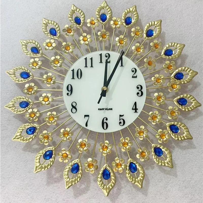 Rotundity Metal Wall Clock Home Living Room Dining Room Wall Mounted Decorate Golden Mute European Retro Style Wall Clock