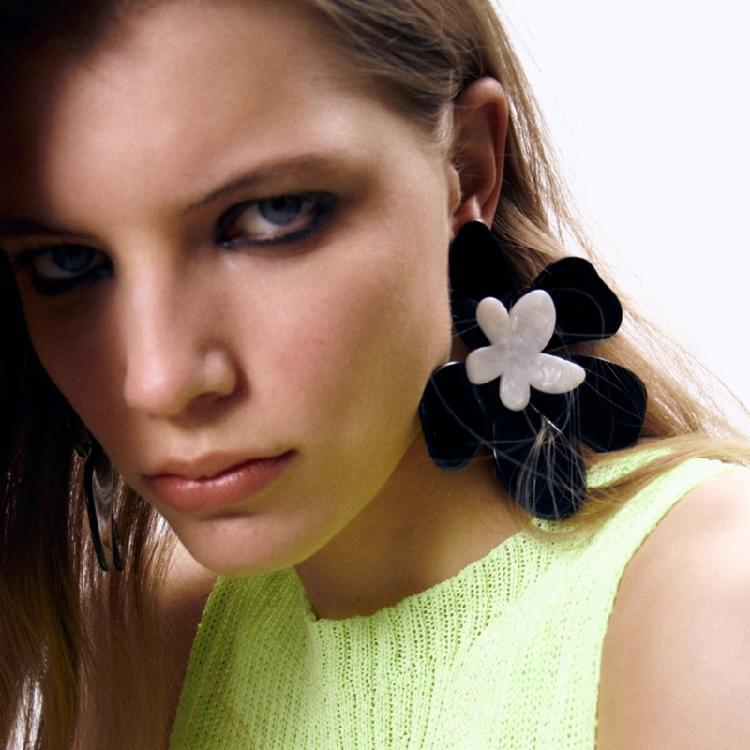 Acrylic Big Flower Earrings Floral Stud Earrings Statement Beach Jewelry