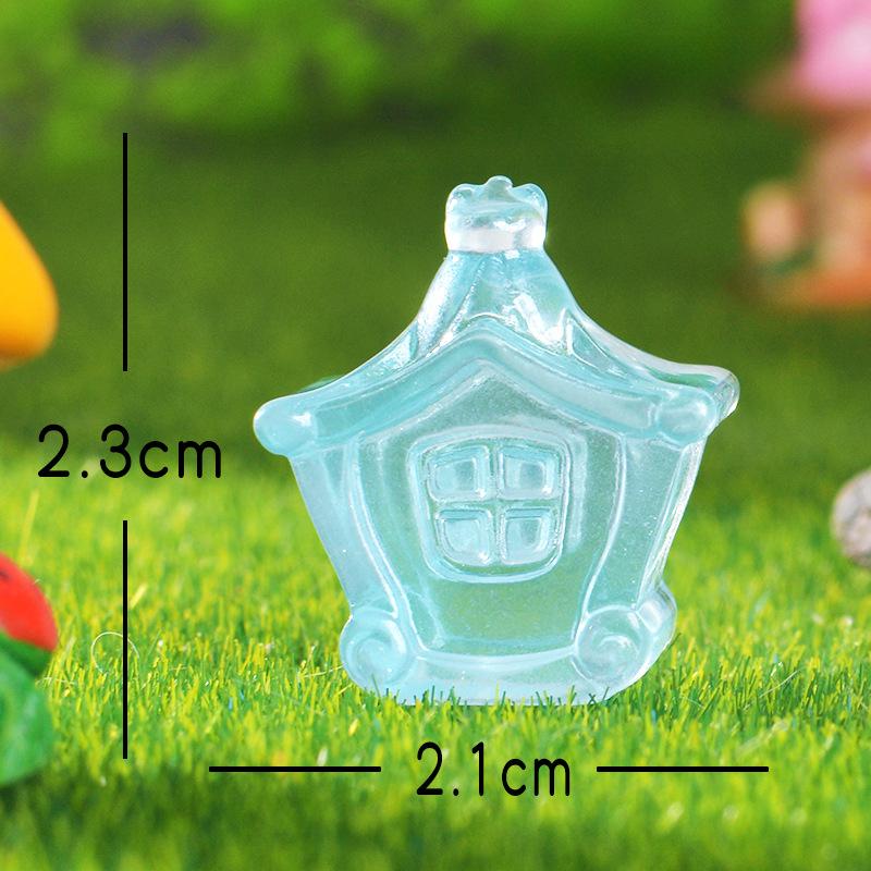 Micro-landscape Small Ornaments Luminous HouseCarriageGarden DecorationResin Mini Accessories