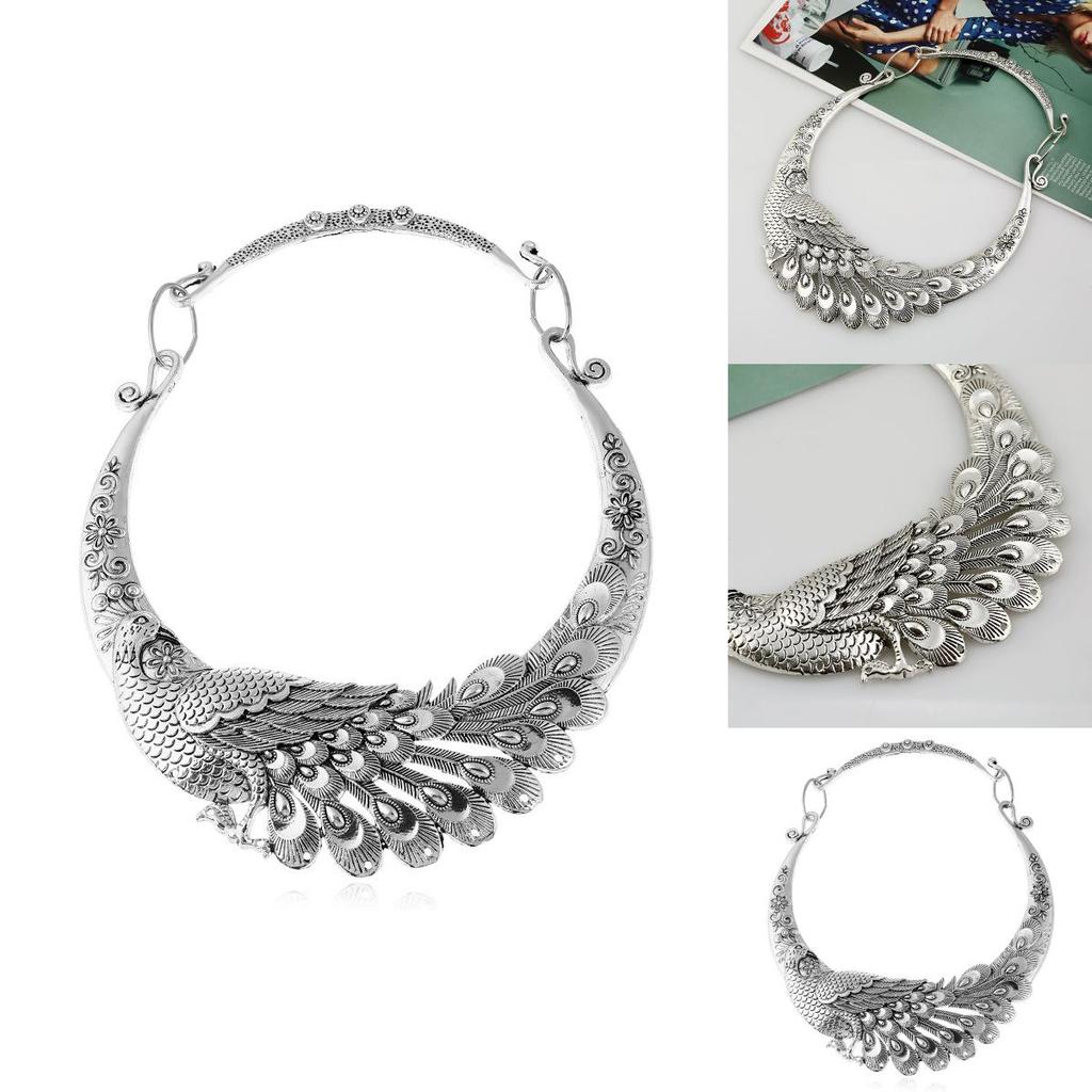 Peacock Animal Pendant Necklace With Retro Silver Finish For Fashion Accessories