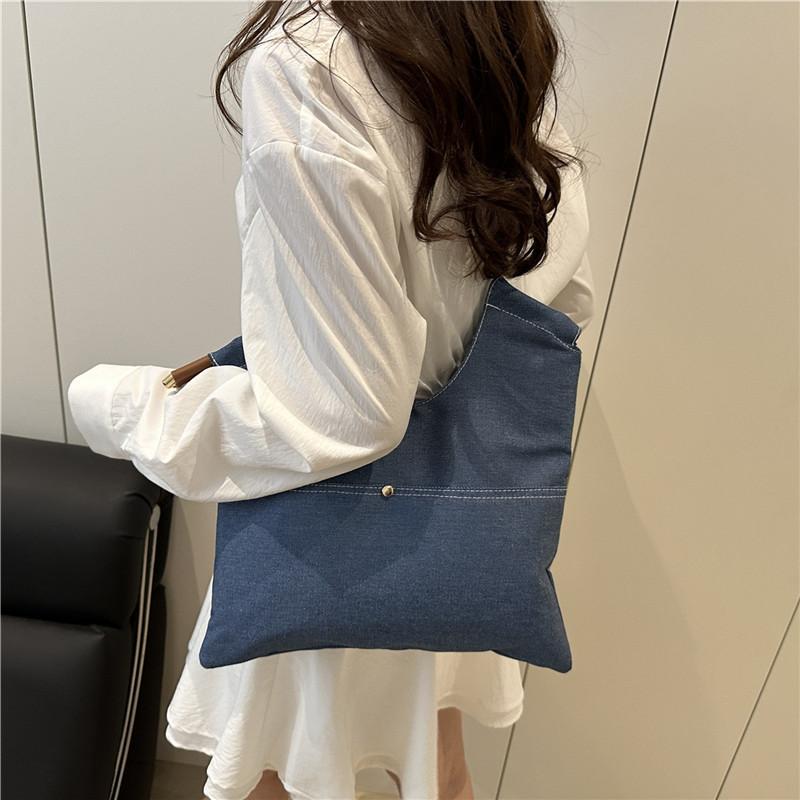 New 2025 Hong Kong Style Literary Denim Bag Women's Korean Version Literary Shoulder Bag Lazy Wind Large Capacity Messenger Bag