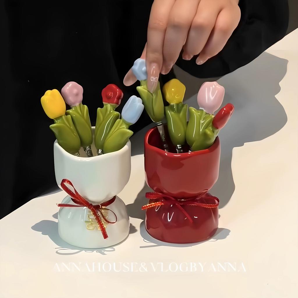 Creative and Cute Flowers Tulip Stainless Steel Fruit Fork Cutlery Fork Cartoon Bouquet Storage Set Food Decoration