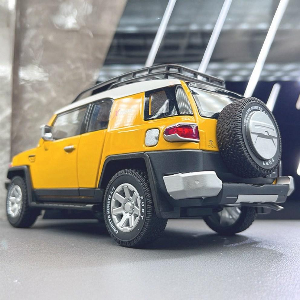 MyCar 1:24 Scale Die-cast Alloy Toyota FJ Cruiser Model Car Figurine - Yellow