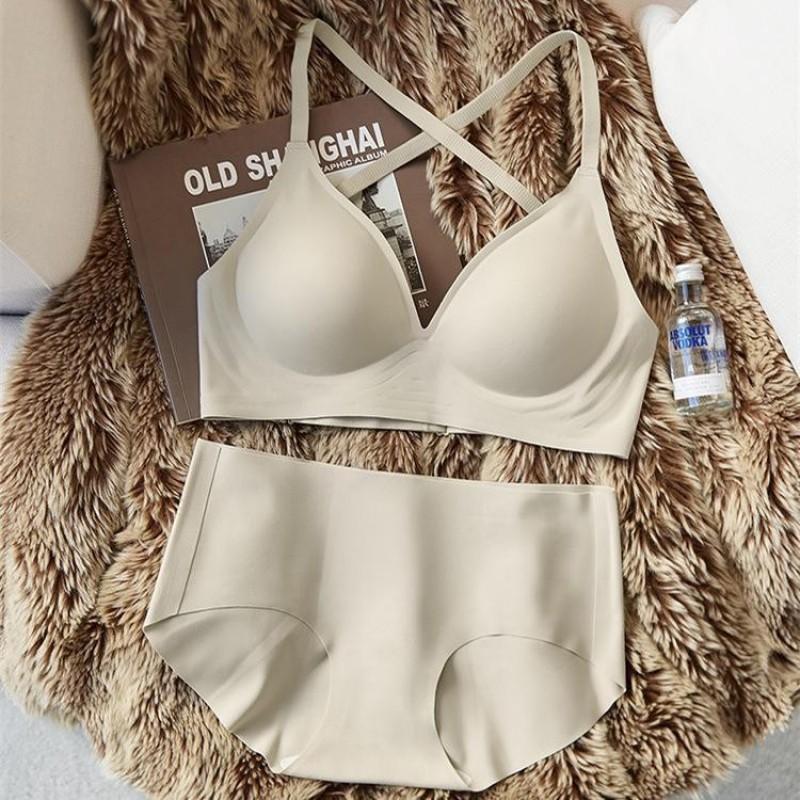 Womens Seamless Wireless Push-Up Bra With Backless Design Thickened Under-Cup Support No Visible Lines Slimming Effect