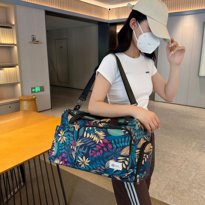Oxford Fabric Travel Duffel Bag with Leaf Print Multiple Pockets Waterproof Gym Weekender Bag