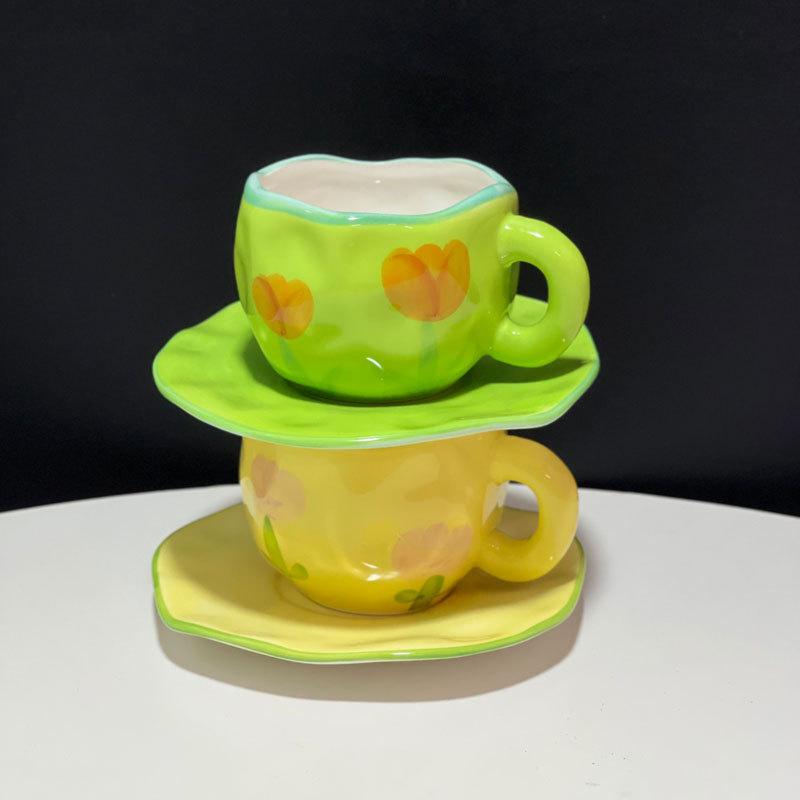 Small Fresh Hand-Squeezed Irregular Yellow Green Tulip Cup And Saucer Hand-Painted Ceramic Coffee Cup And Saucer Set As A Gift