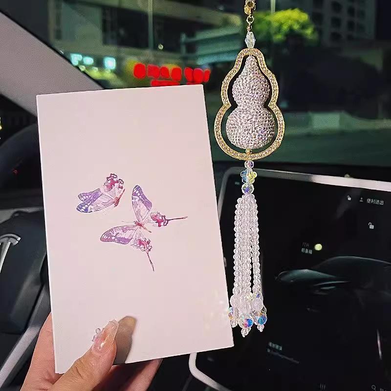 Luxury Gourd Diamond Car Pendant: High-End Rearview Mirror Decoration for Peace & Elegance