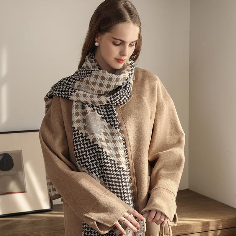 

Fashion temperament cotton and linen scarf light luxury high sense elegant printing mother decoration silk scarf air-conditioned room shawl 180*85cm