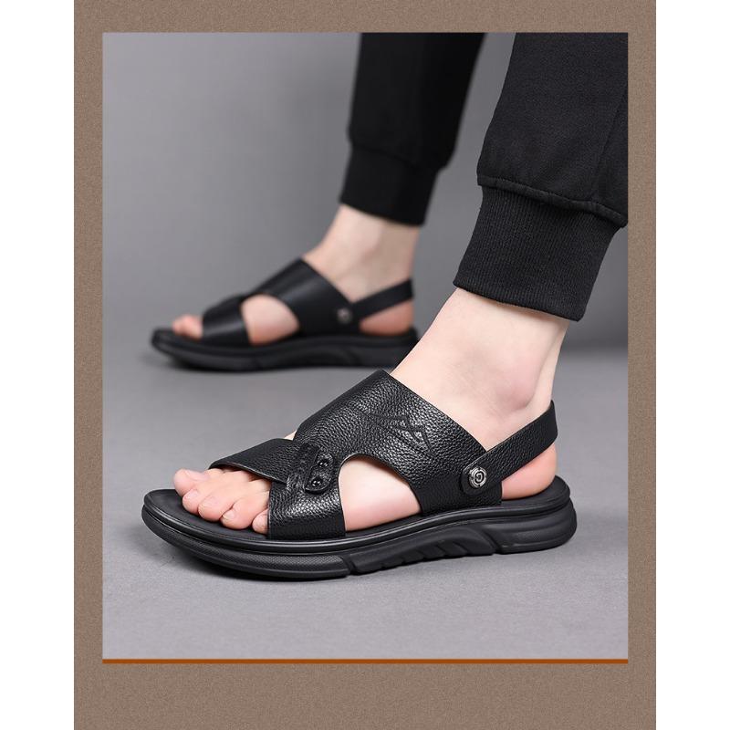 Fashion Designer New Leather Hollowed-out Slip-on Outdoor Beach Men's Sandals Summer Fashion Soft Sole Casual Wear-resistant Man Shoes