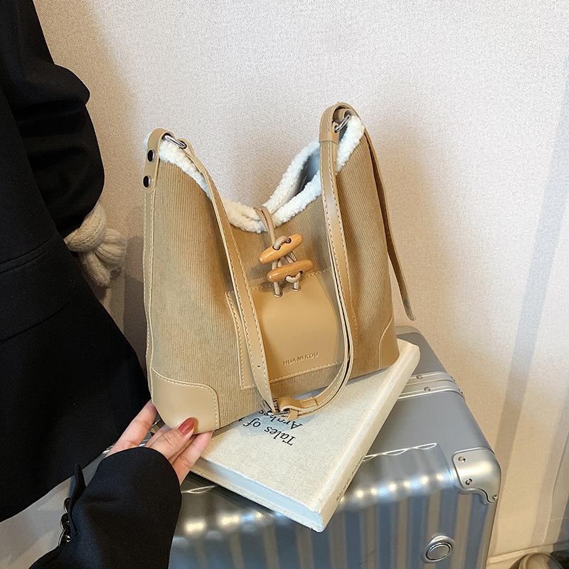 Bag Women's Large-capacity New Fashionable Versatile Casual Messenger Bag
