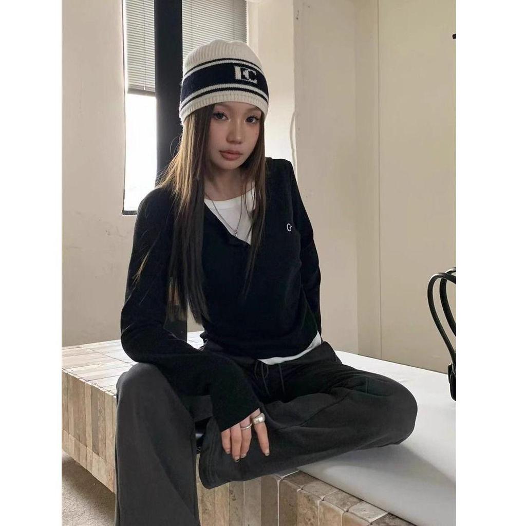 Women's Korean Faux Two-Piece Long-Sleeve Top – Sweet & Stylish Grey Slim-Fit T-Shirt for Autumn/Winter