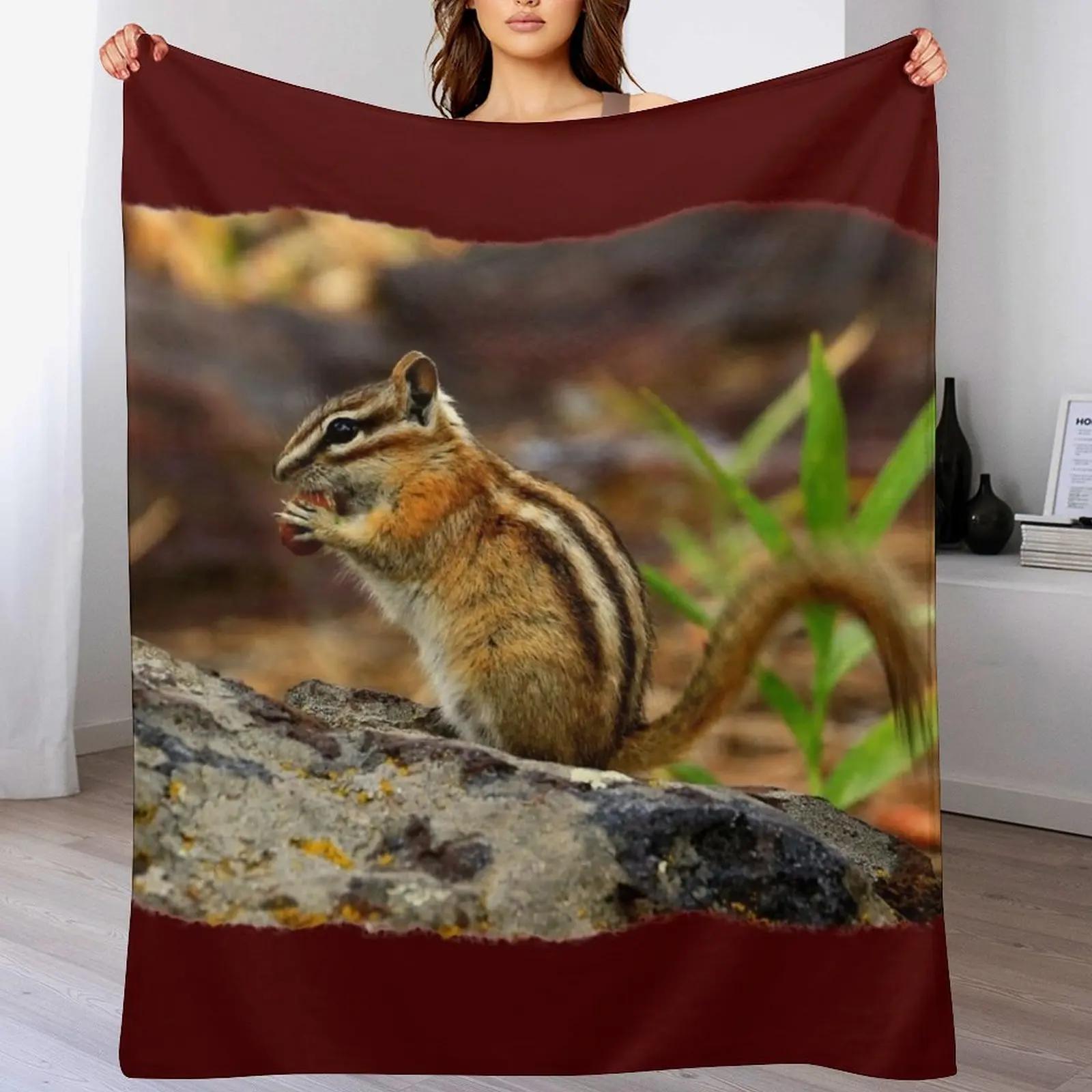 CHIMPMUNK PORTRAIT Throw Blanket Luxurious Soft Blanket Holiday Gift for Family 102x76cm(40x30in)
