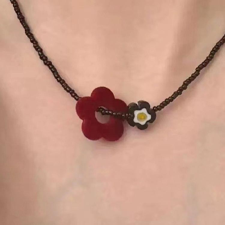 Modern Floral Beaded Necklace Adjustable Length Portable Electroplated Chain Jewelry for Women Girls Party Gifts