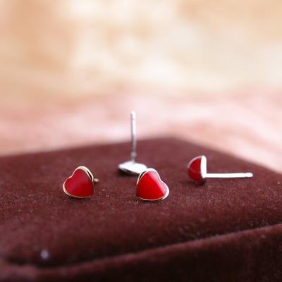 Red Love Earrings for Women  Fashionable and Personalized  Rubber Peach Heart Earrings  Japanese and Korean Simple Small Fresh Earrings