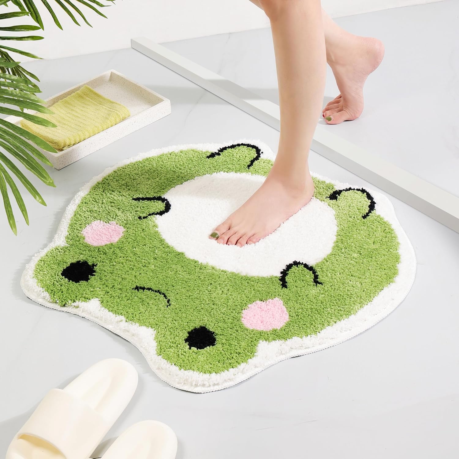 

VIKAMA Cute Bath Mat Non Slip Frog Bath Rug for Bathroom,Luxury Absorbent Mats,Machine Washable Shaggy Soft Rugs Bathroom Decor 40X60CM(1.3X2FT