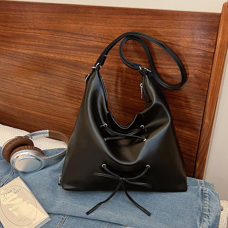 

Модная простая сумка-рюкзак большой вместимости для женщин. Весной новый стиль, простая и популярная сумка через плечо на одно плечо